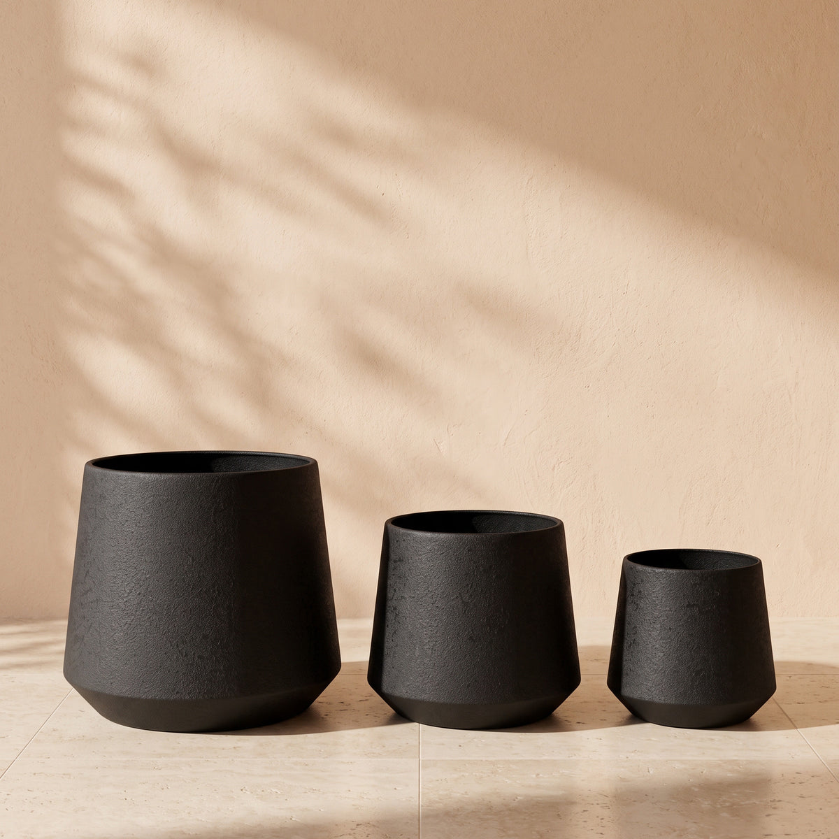 Royal Leather Texture Metal Pot in Black, all sizes shown together