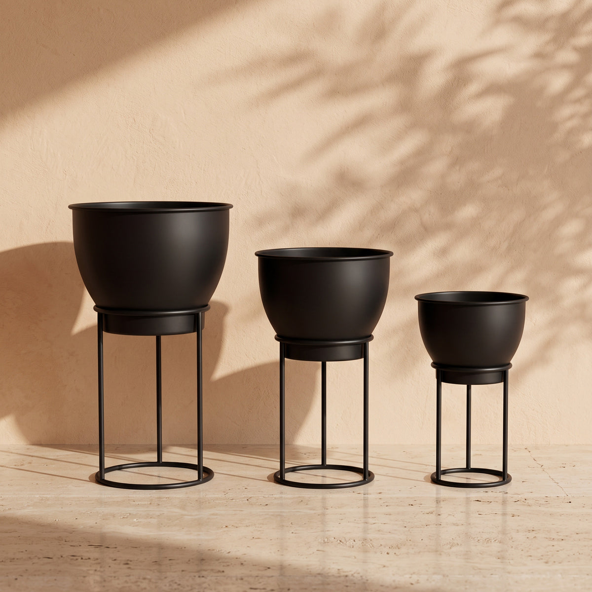 Vista Metal Pot with Stand in Black, all sizes shown together