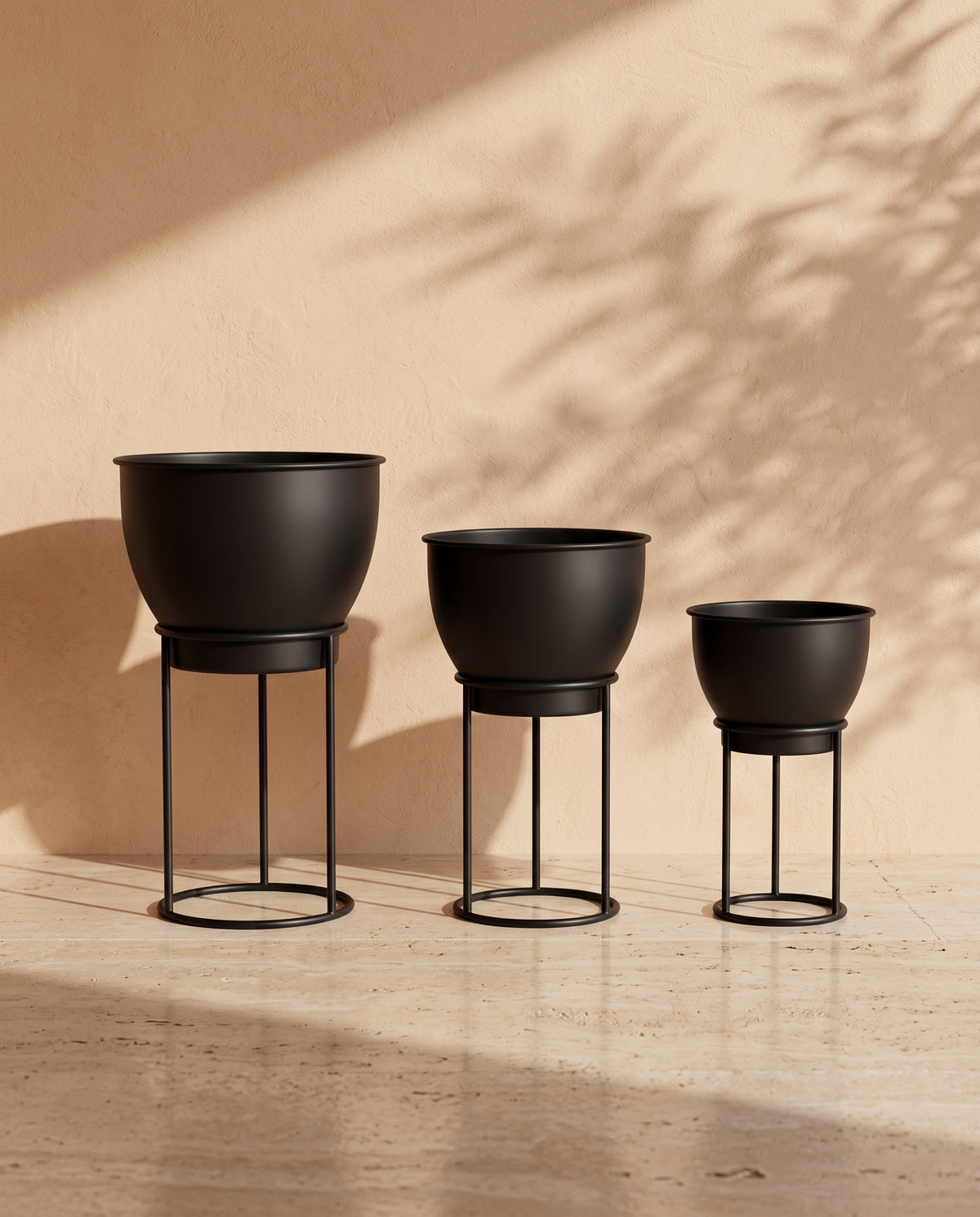 Vista Metal Pot with Stand in Black, all sizes shown together