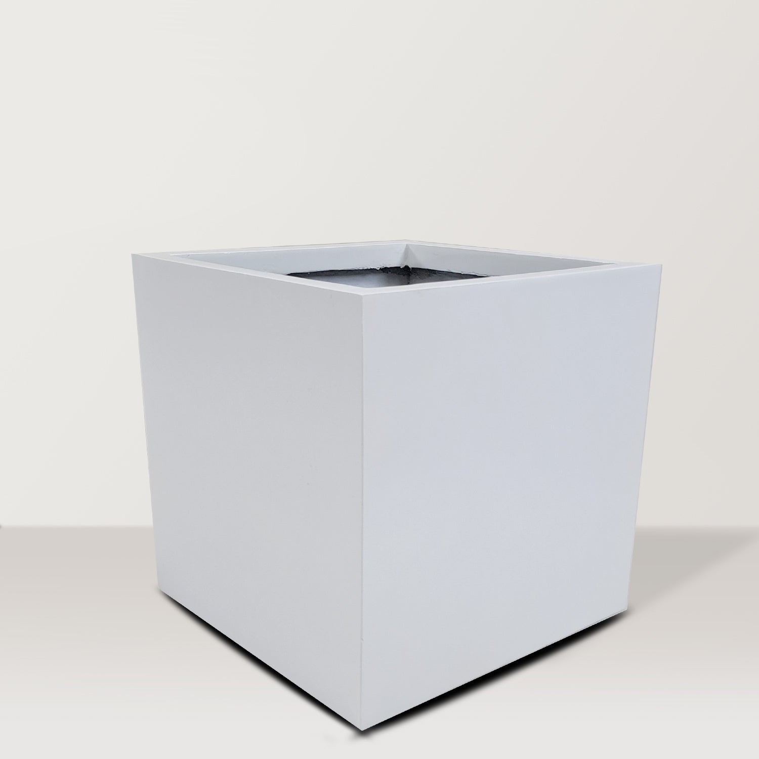 GRP Square Pot - Bostan Al Jazeera