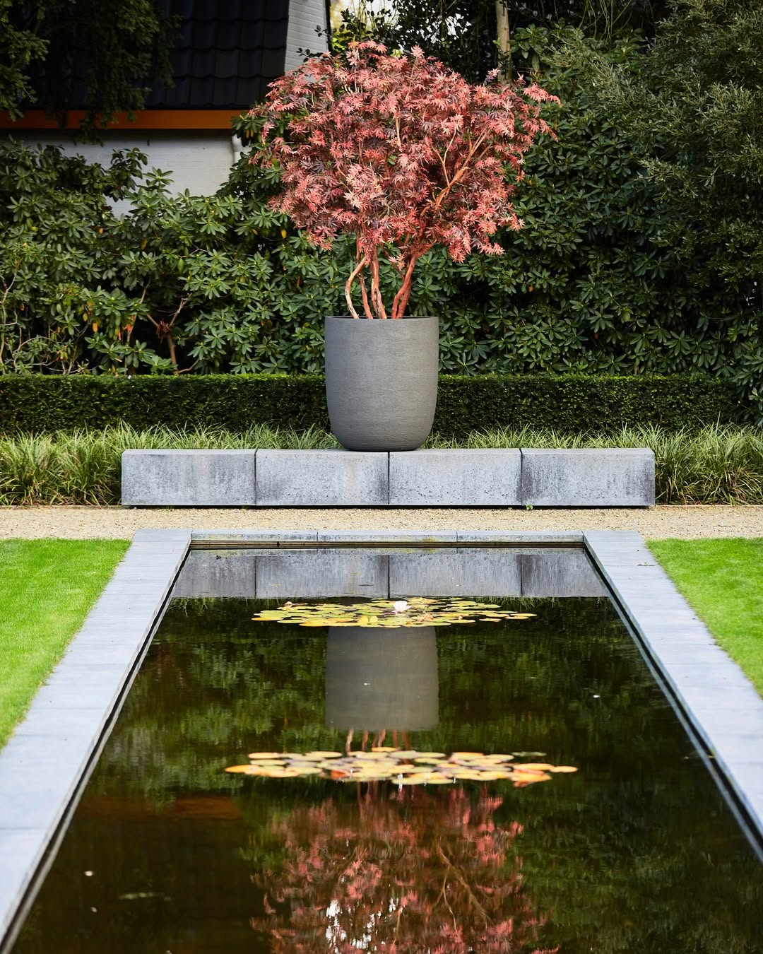 Luca Struttura Tall Egg Pot F5362 - Bostan Al Jazeera