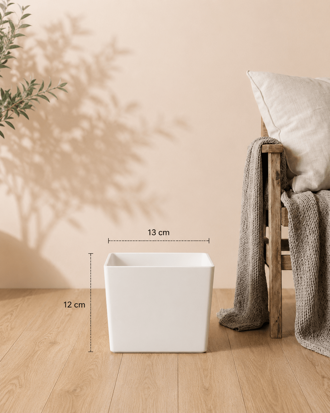 Solo Form Plastic Pot - Bostan