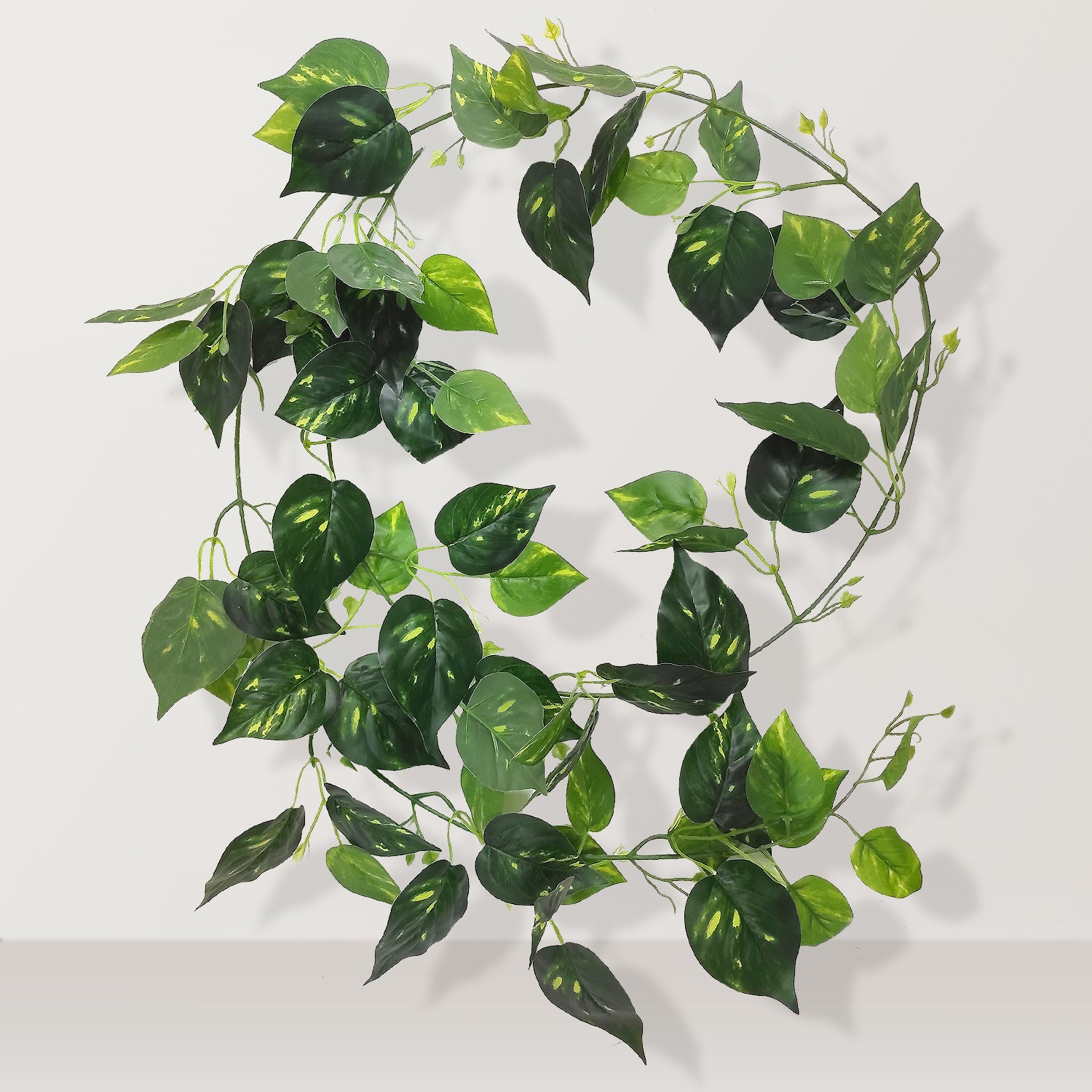 Artificial evergreen vine 001 - 220cm