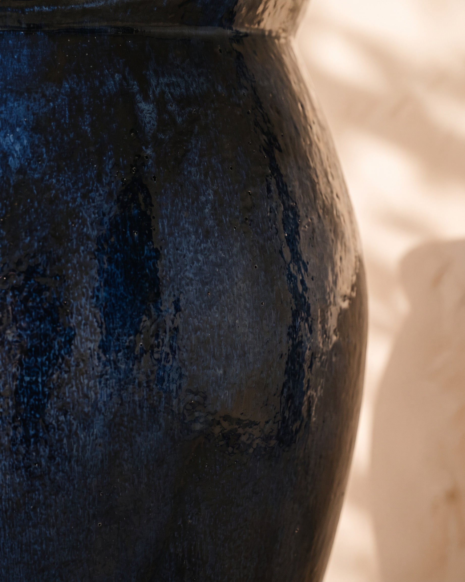 Blue Night Wave-Edge Pot, close-up of the glaze texture