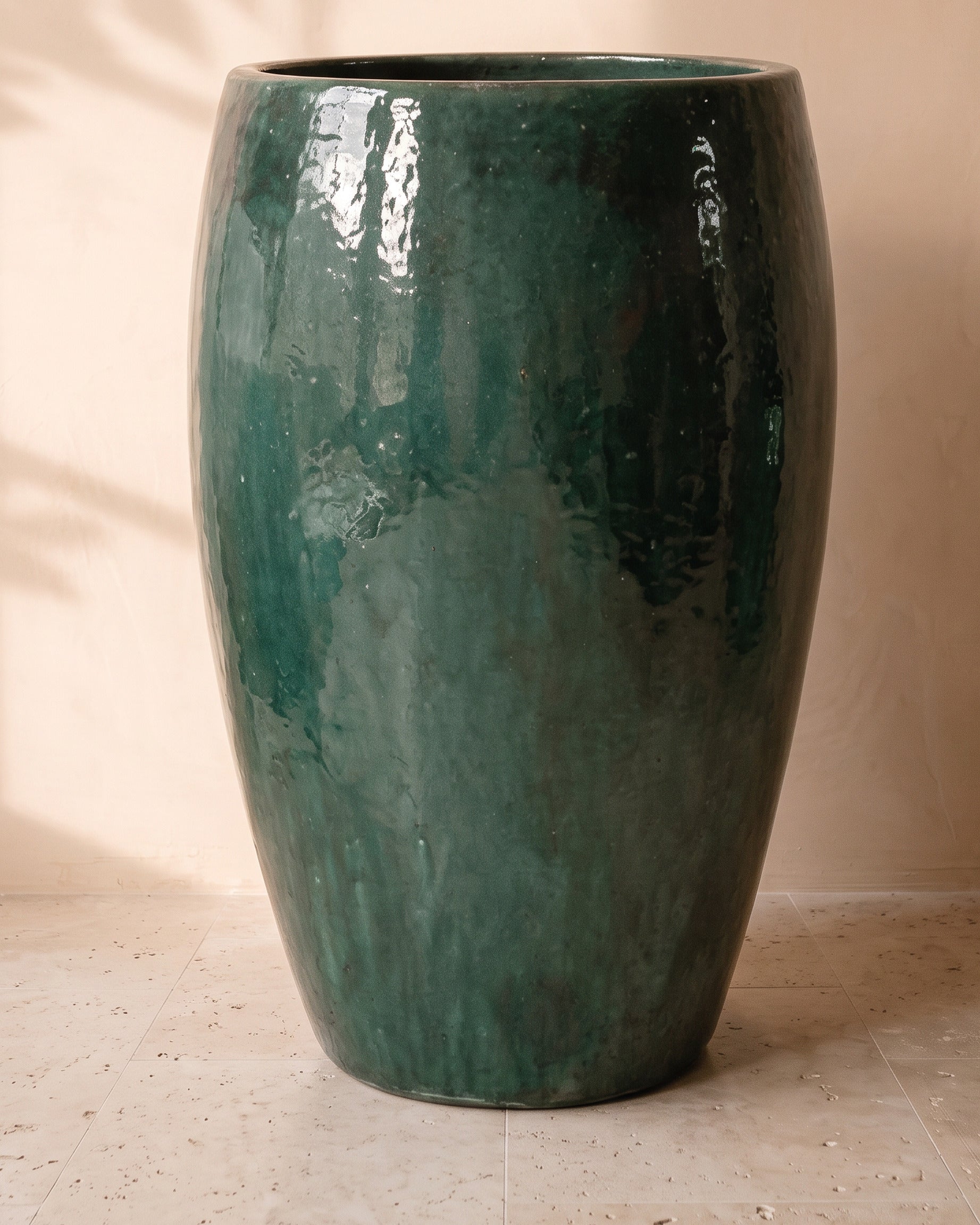 Dark Green Glossy Pot, largest size, close-up of the full pot