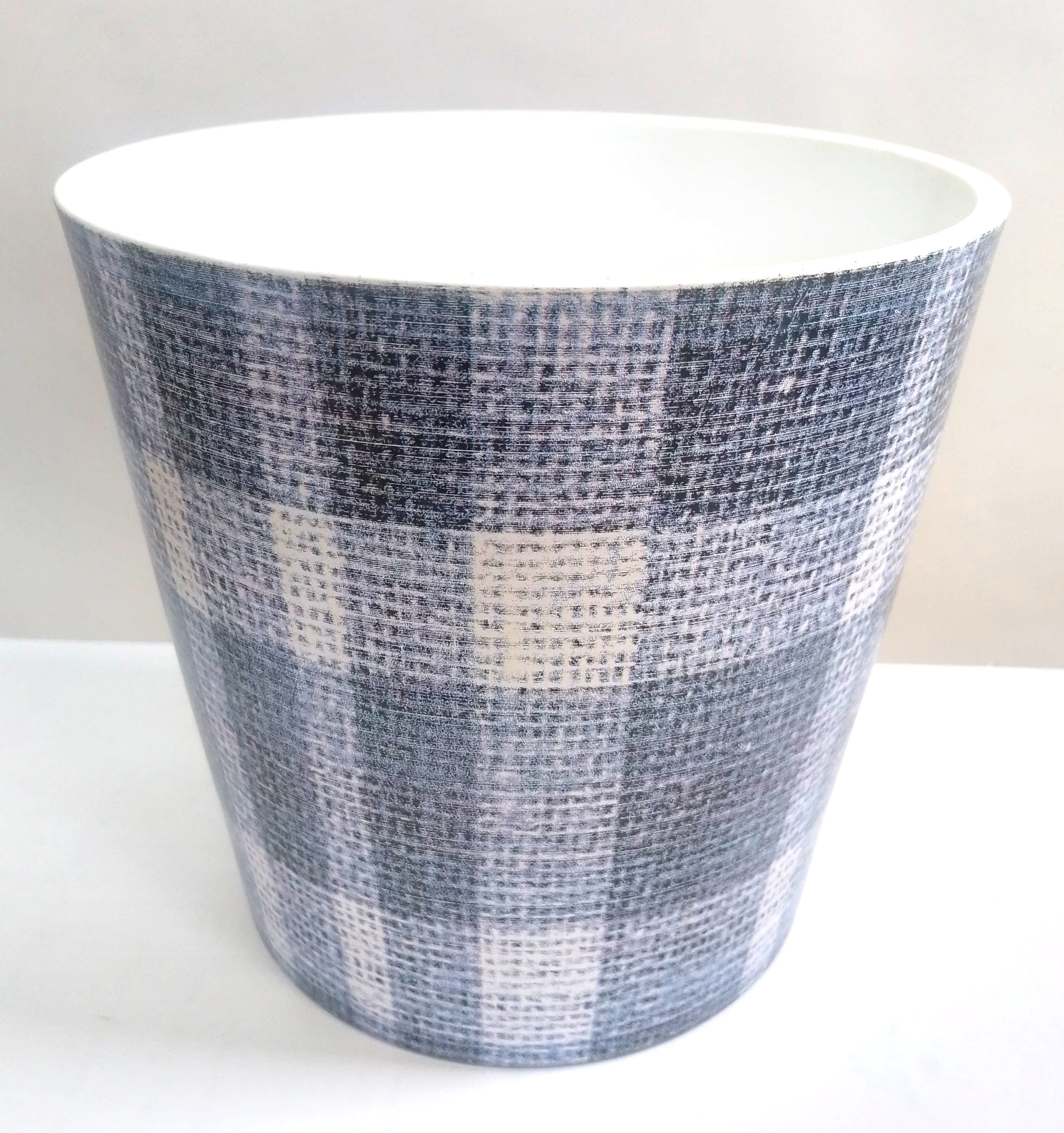 Dallas Fabric Form Ceramic Pot