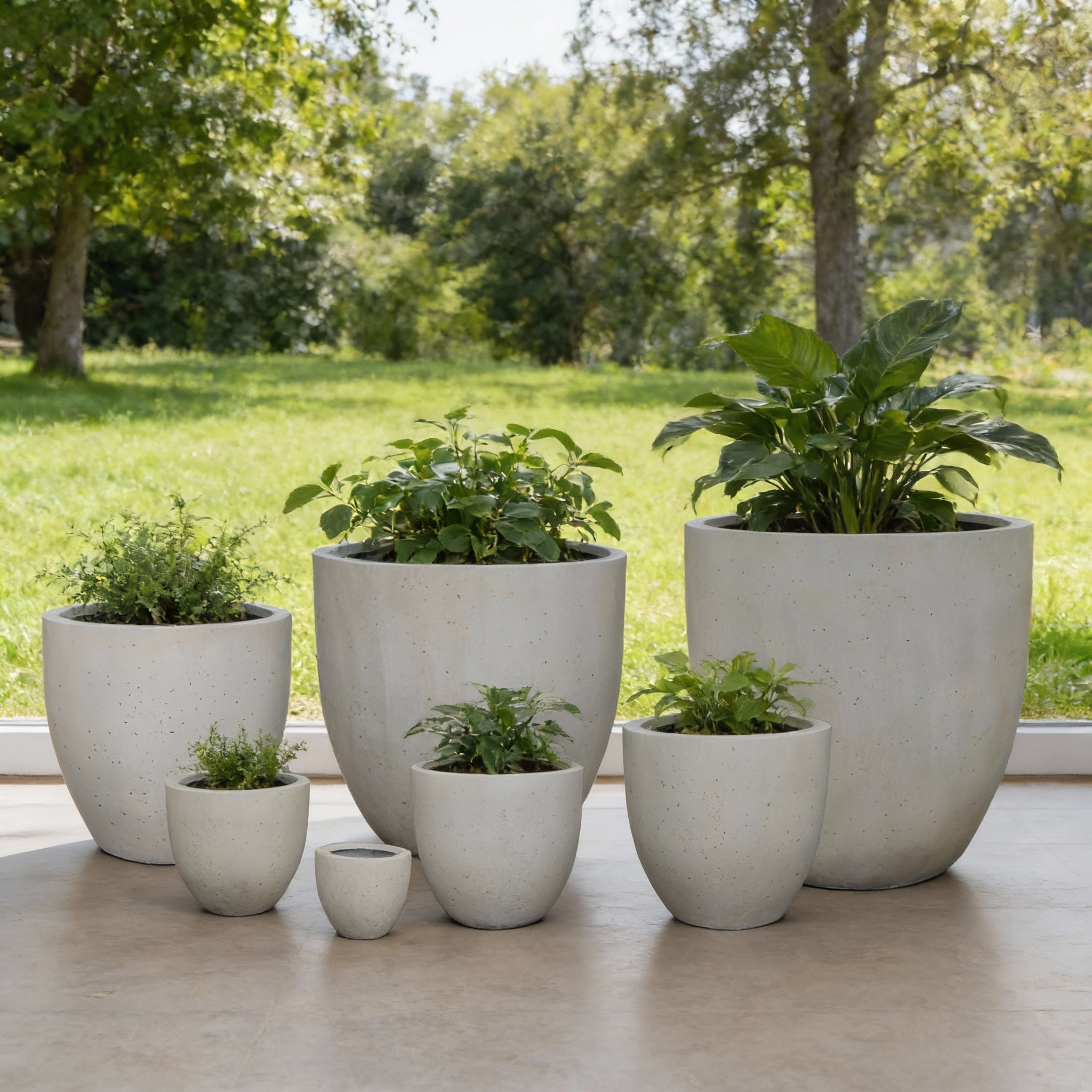 Fiber Clay Pot DW172257 - Bostan Al Jazeera